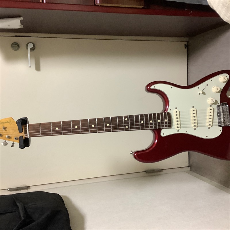 Fender MEX Classic Series 60s Stratocaster CAR/RWの画像